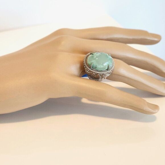 Green Chalcedony Engraved Ring Size 7 - Picture 9 of 11